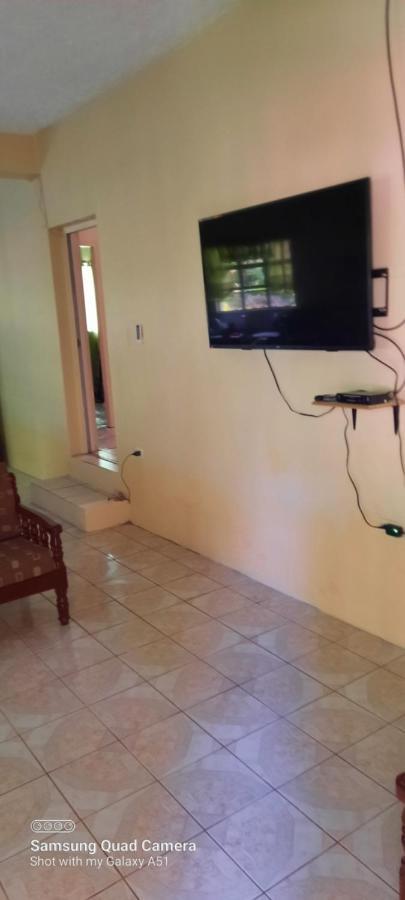 Western Tobago Cozy 3 Bedroom Retreat Arnos Vale Екстер'єр фото